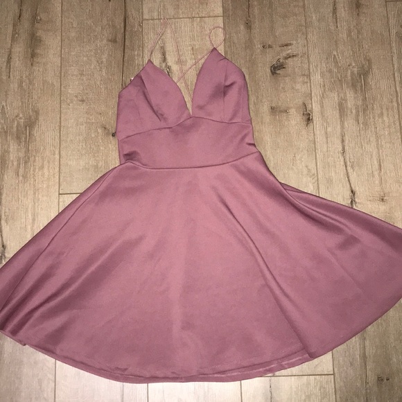 Dresses & Skirts - Mauve mini dress